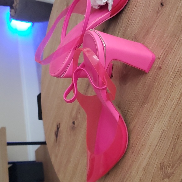 Shoes - Picture 3 of 5